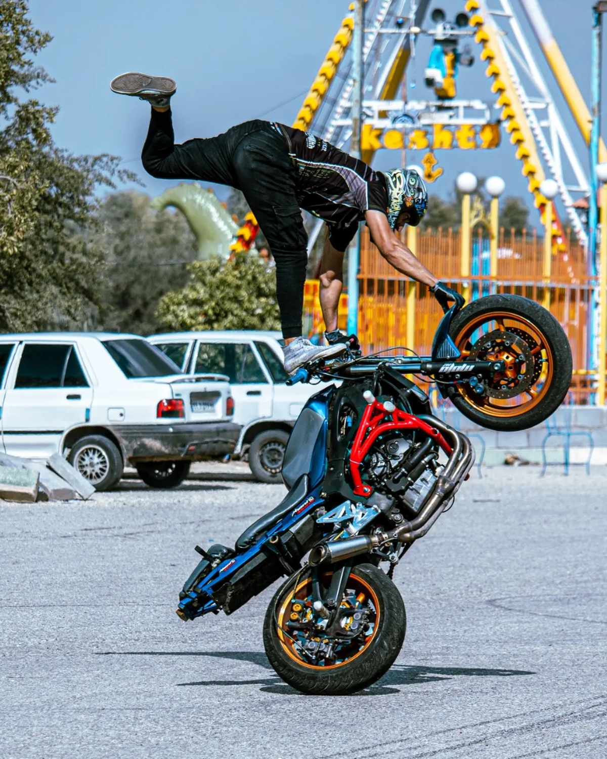 Saman Ghanbarizadeh beim Stuntriding